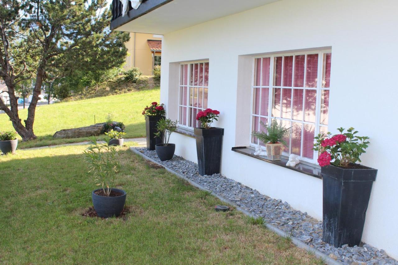 Chalet Esher Surrey Ried-Brig Exterior foto