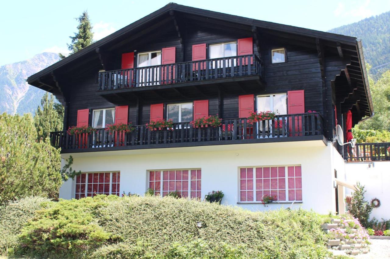 Chalet Esher Surrey Ried-Brig Exterior foto