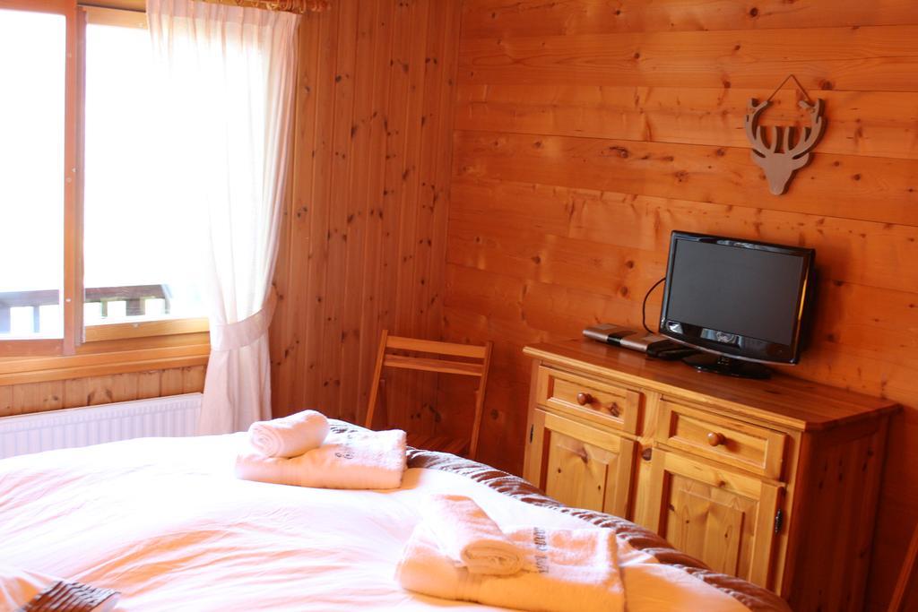 Chalet Esher Surrey Ried-Brig Exterior foto