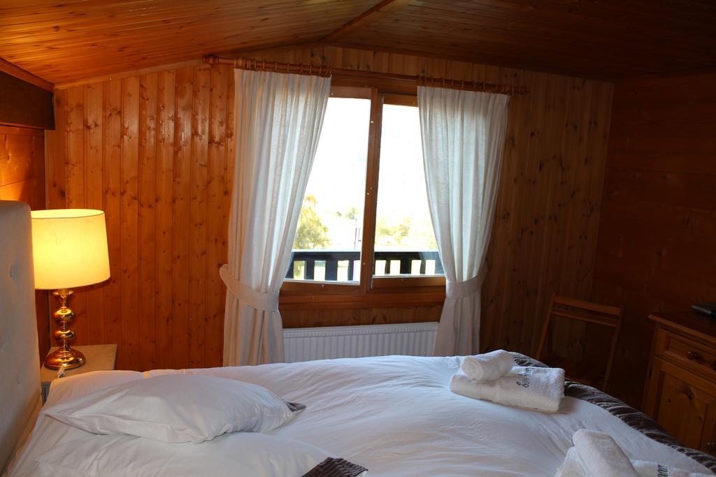 Chalet Esher Surrey Ried-Brig Exterior foto